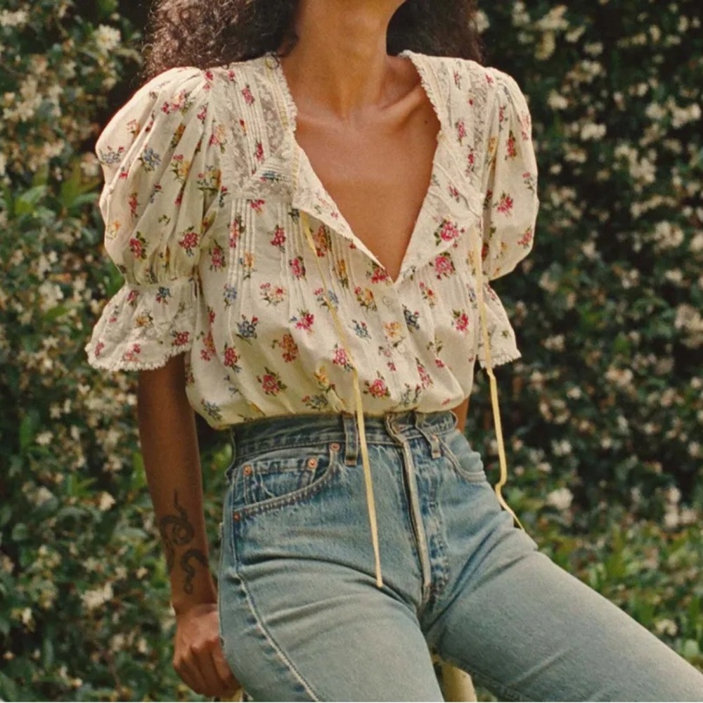 Doen Floral Cream Women's Top NWT